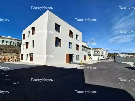 location bureaux 92 m² à 600 m²