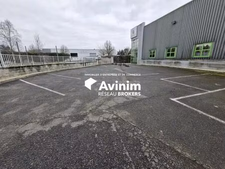 location entrepôt 432 m²