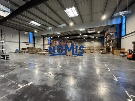 location entrepôt 2 687 m²