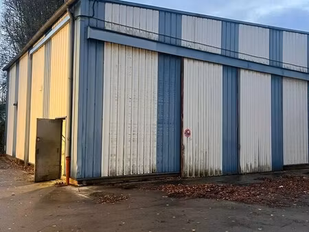 location entrepôt 325 m²