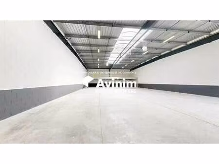 location entrepôt 777 m²