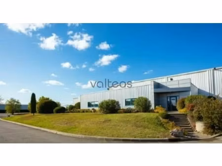location entrepôt 6 234 m²