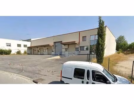 location entrepôt 1 460 m²