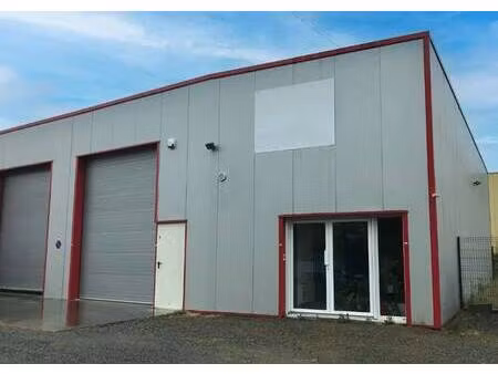 location local d'activités 235 m²