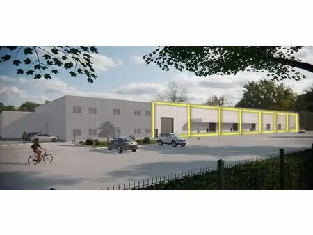 location local d'activités 384 m² à 2 880 m²