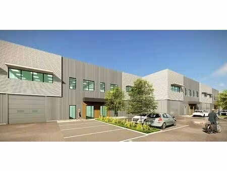 location local d'activités 339 m² à 7 308 m²