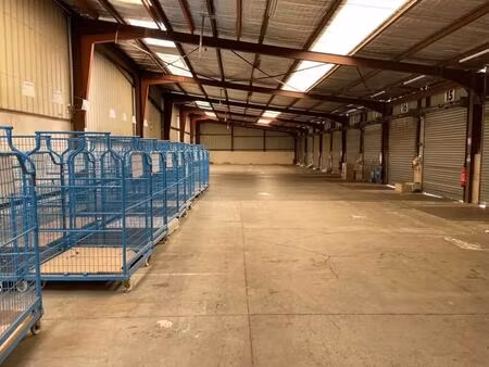 location entrepôt 1 308 m²