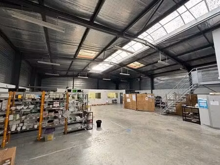 location entrepôt la fouillouse 42480 565m²