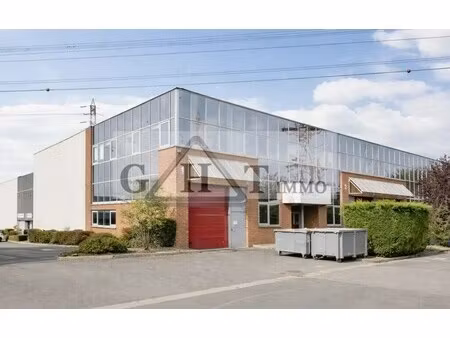 location entrepôt 410 m²