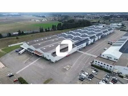 location entrepôt 2 458 m² à 13 792 m²