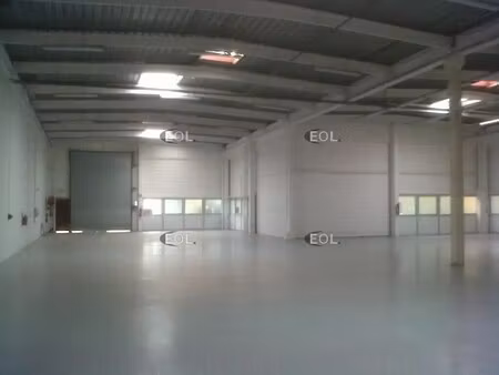 location entrepôt 752 m²