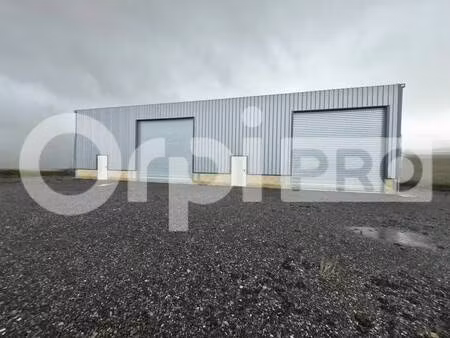 location local d'activités 240 m²