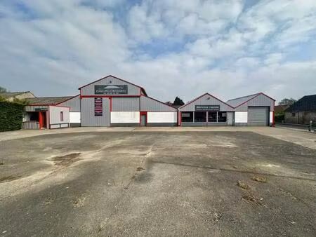 location local d'activités 479 m²