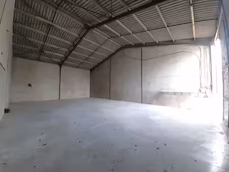 location entrepôt le cannet-des-maures 83340 150m²