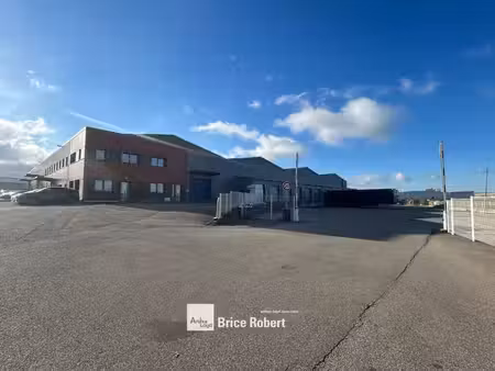 location local d’activités 4586m²