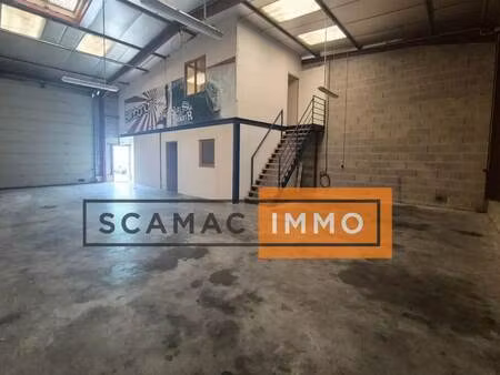 location entrepôt 178 m²