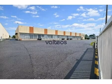 location entrepôt 4 100 m²