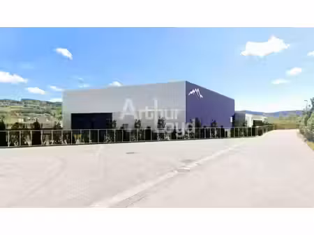 location local d’activités belmont tramonet 73330 2100m²