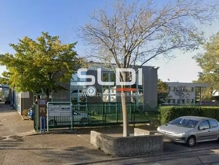 location local d’activités bron 69500 849m²