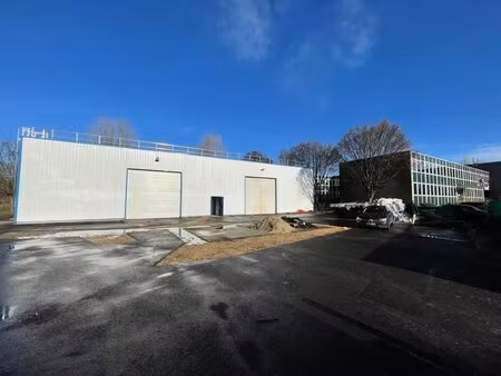 location local d’activités colombes 92700 712m²