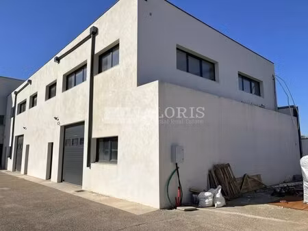 location local d’activités les pennes mirabeau 13170 240m²
