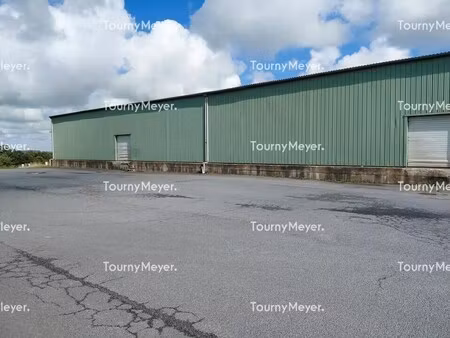 location local d'activités 2 255 m²