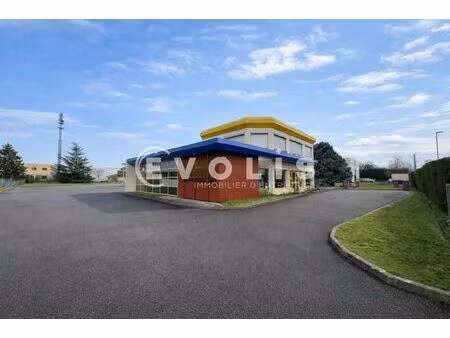 location local d’activités reyrieux 01600 764m²