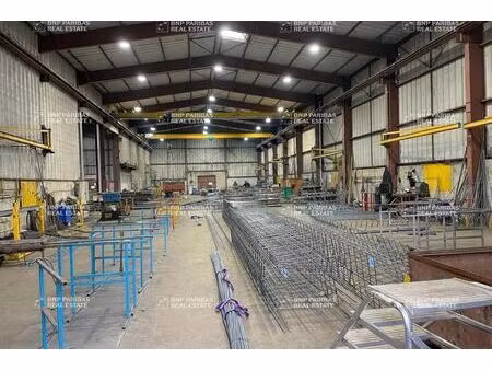 location local d'activités 2 040 m²