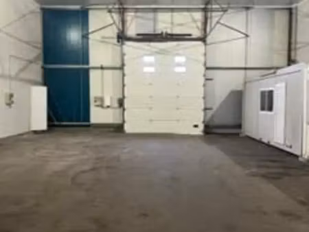 location entrepôt 500 m²