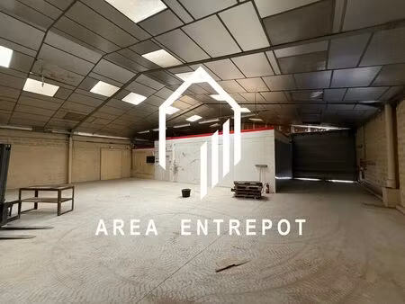 location local d'activités 377 m²