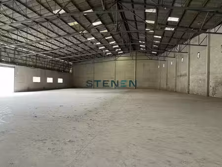location entrepôt bouc-bel-air 13320 2000m²
