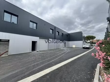 location local d'activités 265 m²