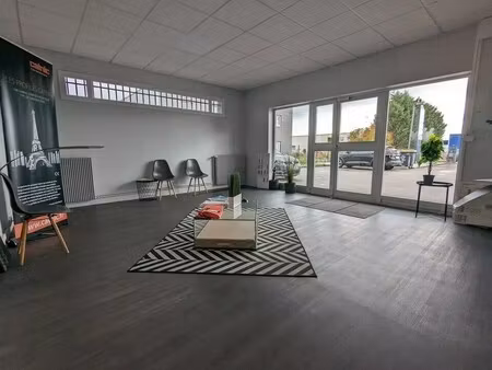 location local d’activités saint etienne du rouvray 76800 341m²