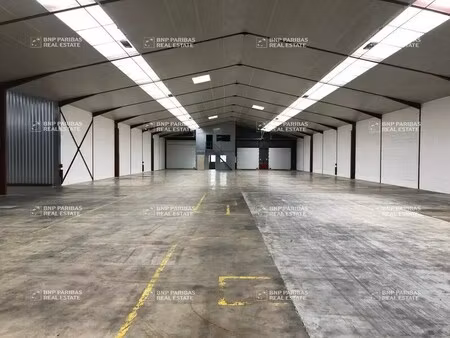 location local d’activités vern sur seiche 35770 1930m²