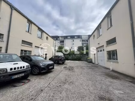 location bureaux 115 m² à 295 m²