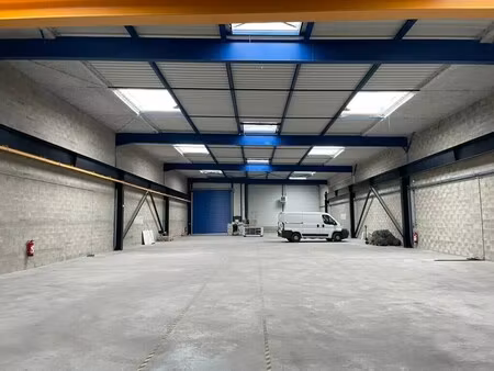 location entrepôt 4 430 m²