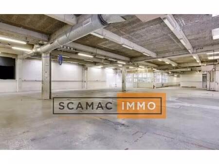 location entrepôt 1 400 m²
