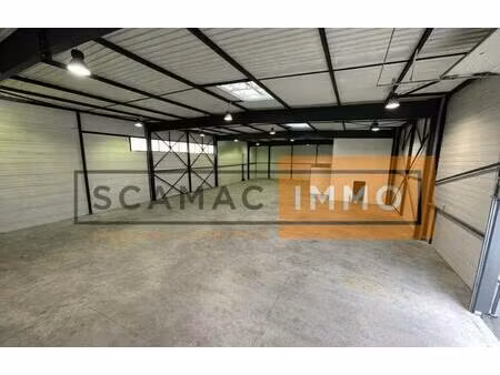 location entrepôt 1 318 m²