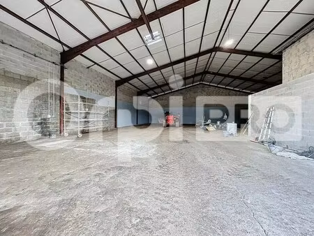 location entrepôt 433 m²