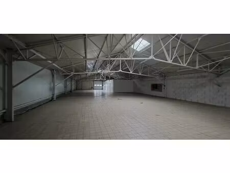 location entrepôt saint-barthélemy-d’anjou 49124 526m²