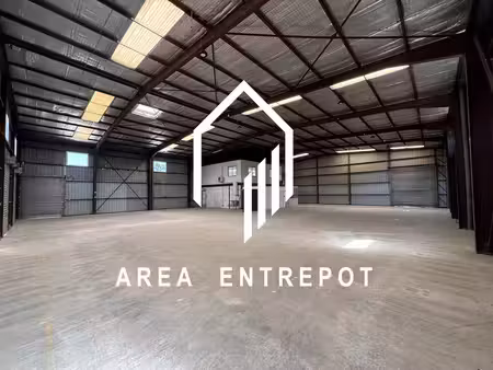 location entrepôt 705m²