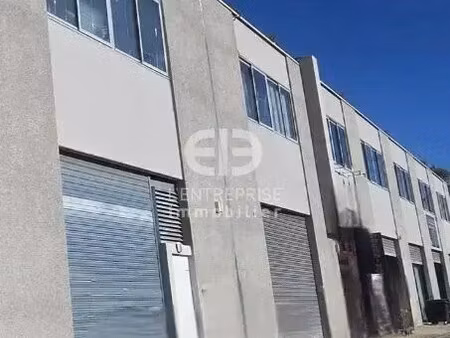 location entrepôt 740 m²