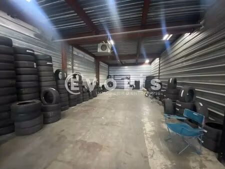 location local d'activités 110 m²