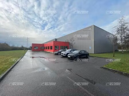 location local d'activités 3 010 m²