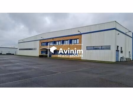 location local d'activités 2 900 m²