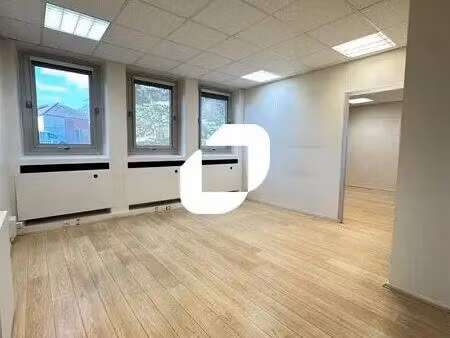 location bureaux 41 m² à 165 m²