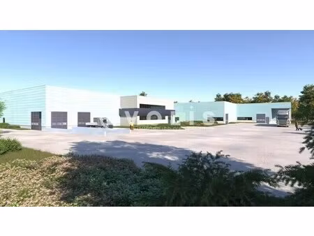 location local d'activités 1 006 m² à 8 504 m²