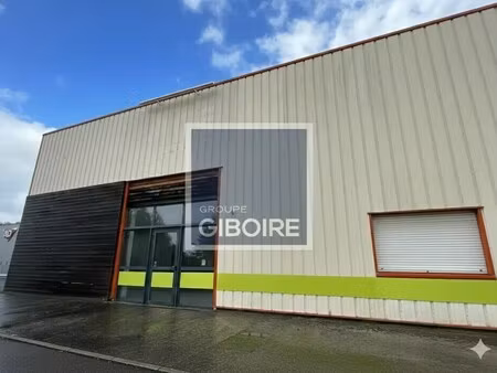 location entrepôt 400 m²