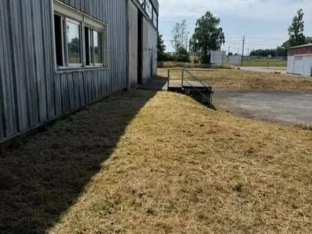 location entrepôt 1 200 m²