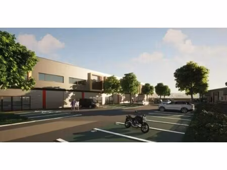 location local d'activités 176 m² à 1 363 m²